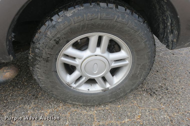 image for item DF5109 2006 Ford Expedition SUV