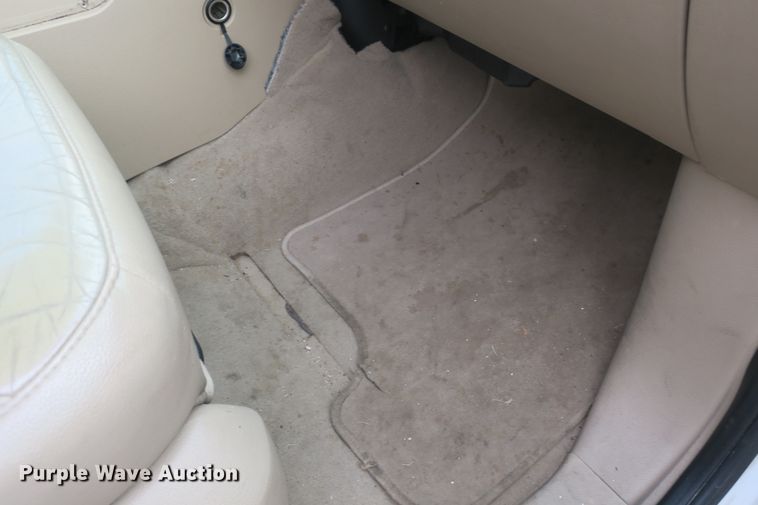 image for item DF5109 2006 Ford Expedition SUV