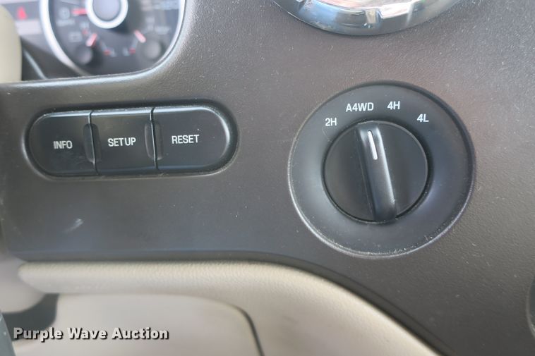 image for item DF5109 2006 Ford Expedition SUV