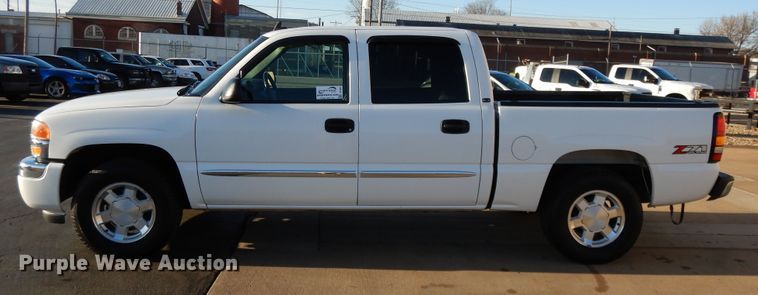 image for item DF5897 2006 GMC Sierra 1500 Crew Cab pickup truck
