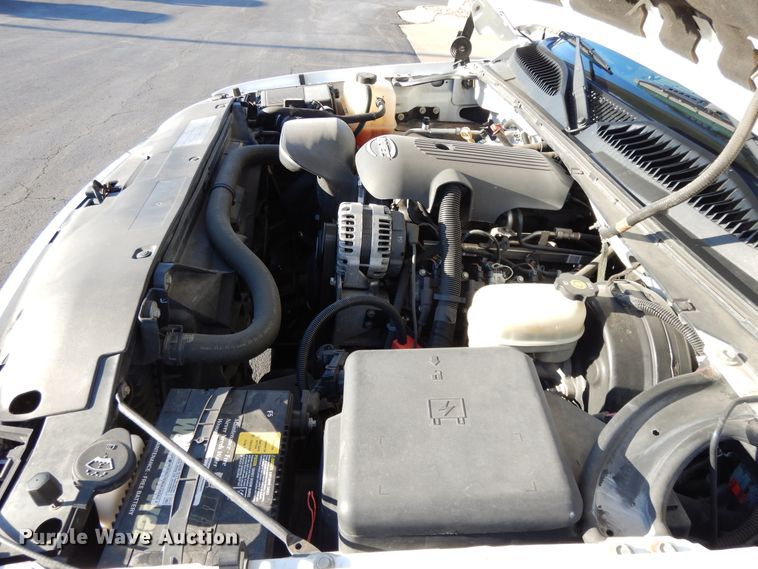 image for item DF5897 2006 GMC Sierra 1500 Crew Cab pickup truck