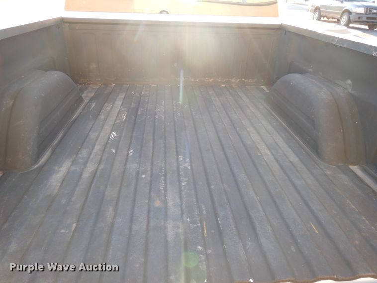 image for item DF5897 2006 GMC Sierra 1500 Crew Cab pickup truck