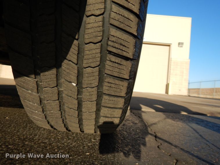 image for item DF5897 2006 GMC Sierra 1500 Crew Cab pickup truck