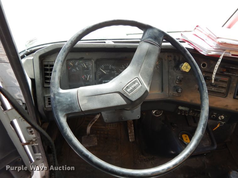 image for item DF5907 1998 Volvo WG64 Akzo Nobel slurry truck