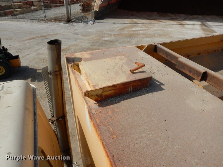 image for item DF5907 1998 Volvo WG64 Akzo Nobel slurry truck