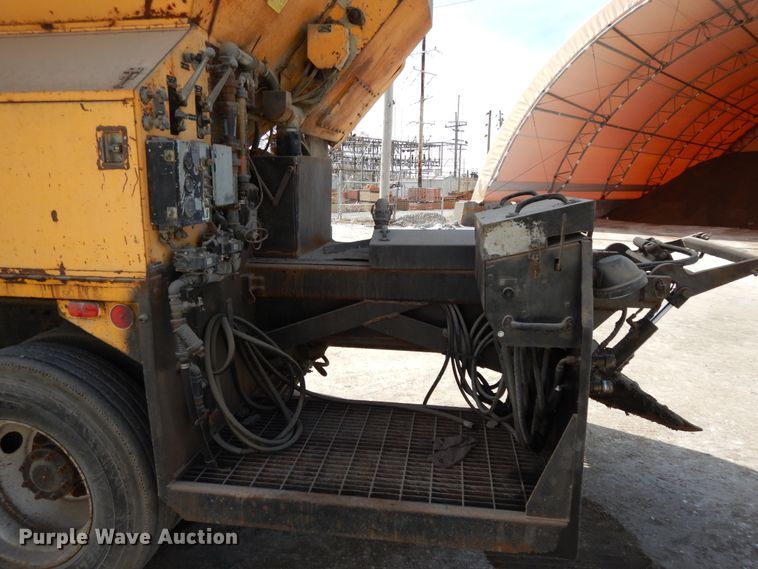 image for item DF5907 1998 Volvo WG64 Akzo Nobel slurry truck