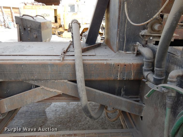 image for item DF5907 1998 Volvo WG64 Akzo Nobel slurry truck