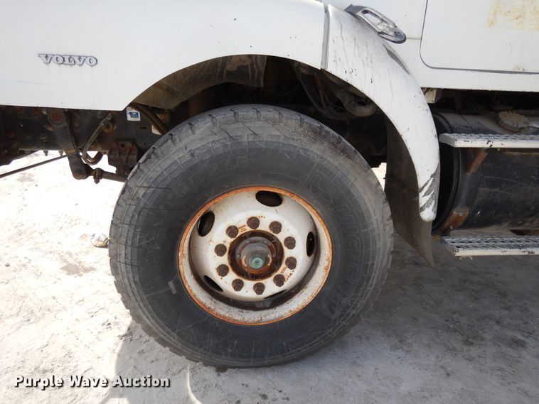 image for item DF5907 1998 Volvo WG64 Akzo Nobel slurry truck