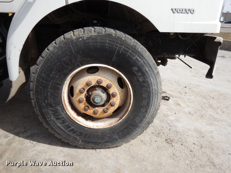 image for item DF5907 1998 Volvo WG64 Akzo Nobel slurry truck