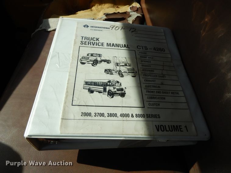 image for item DF5913 1997 International 4900 dump truck