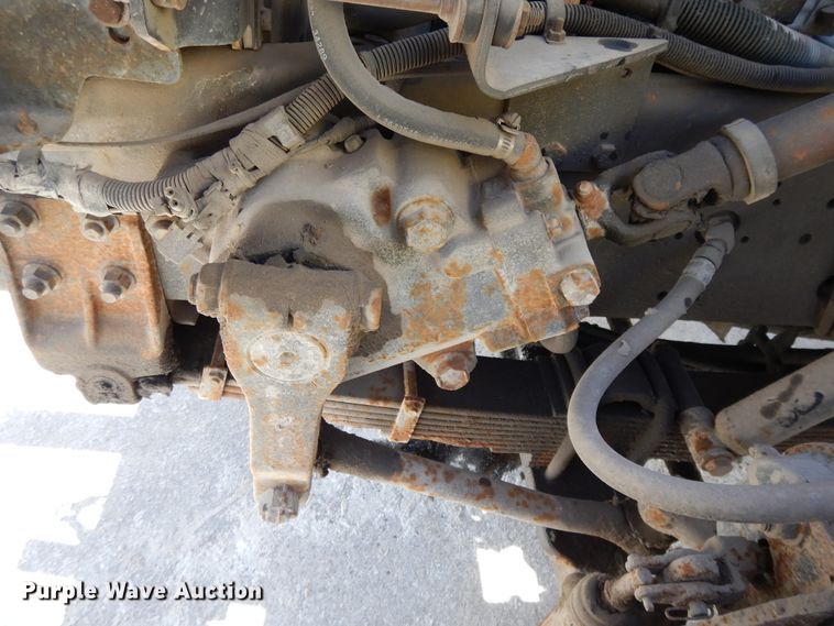 image for item DF5913 1997 International 4900 dump truck