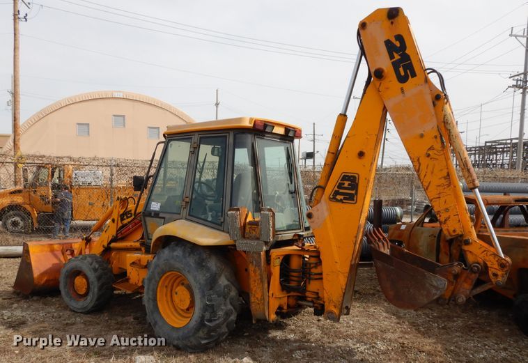 image for item DF5916 1996 JCB 215 Series 2 backhoe