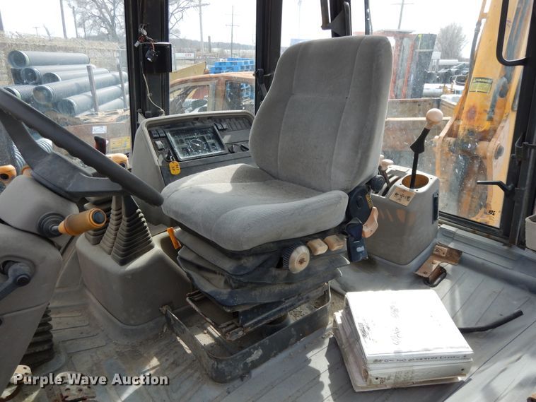 image for item DF5916 1996 JCB 215 Series 2 backhoe