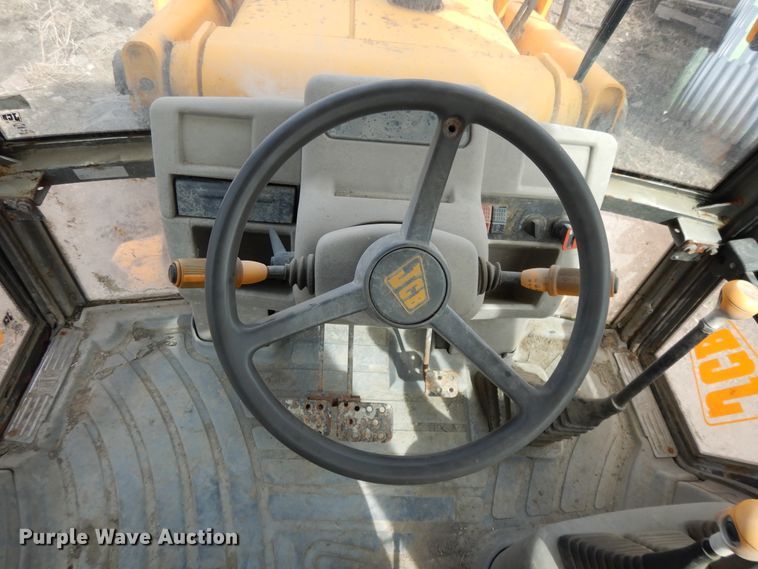 image for item DF5916 1996 JCB 215 Series 2 backhoe