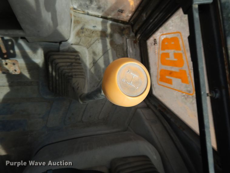 image for item DF5916 1996 JCB 215 Series 2 backhoe