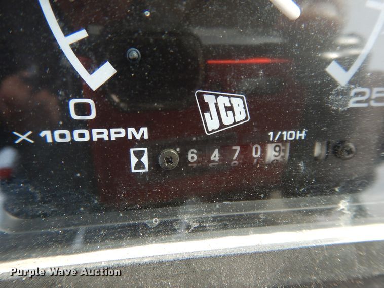 image for item DF5916 1996 JCB 215 Series 2 backhoe