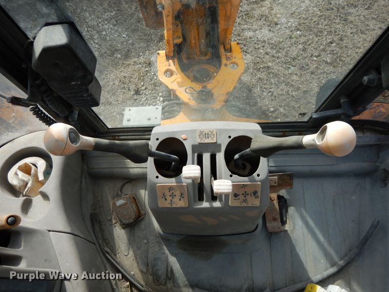 image for item DF5916 1996 JCB 215 Series 2 backhoe