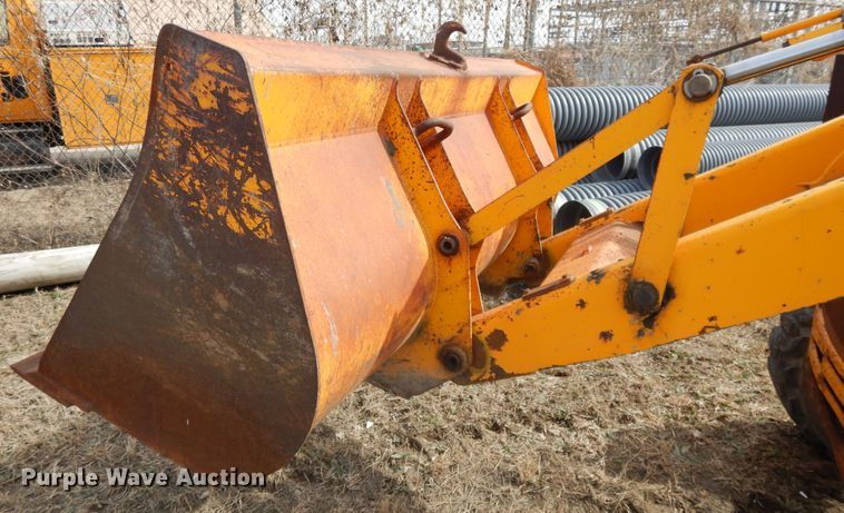 image for item DF5916 1996 JCB 215 Series 2 backhoe