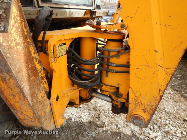 image for item DF5916 1996 JCB 215 Series 2 backhoe