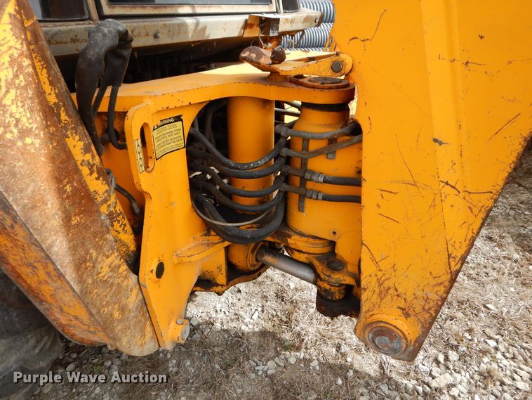 image for item DF5916 1996 JCB 215 Series 2 backhoe