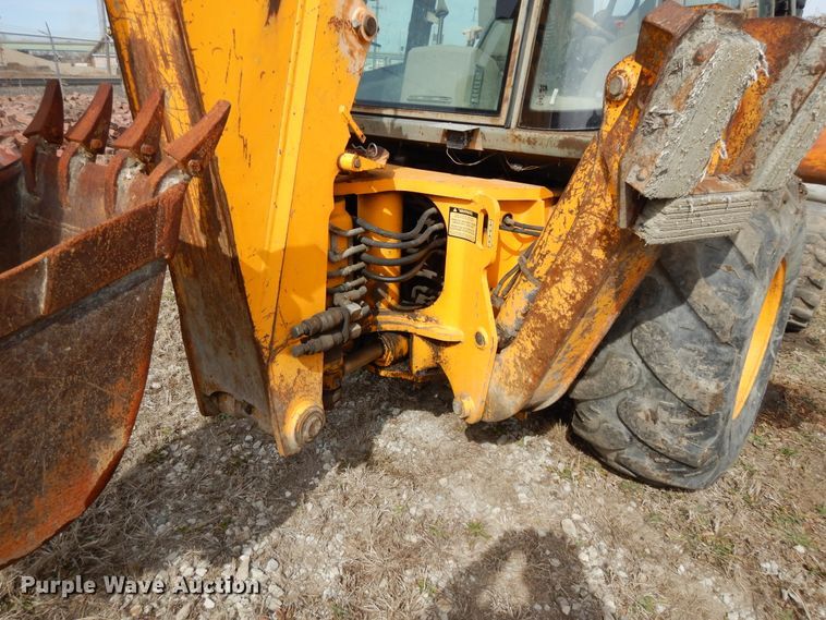 image for item DF5916 1996 JCB 215 Series 2 backhoe
