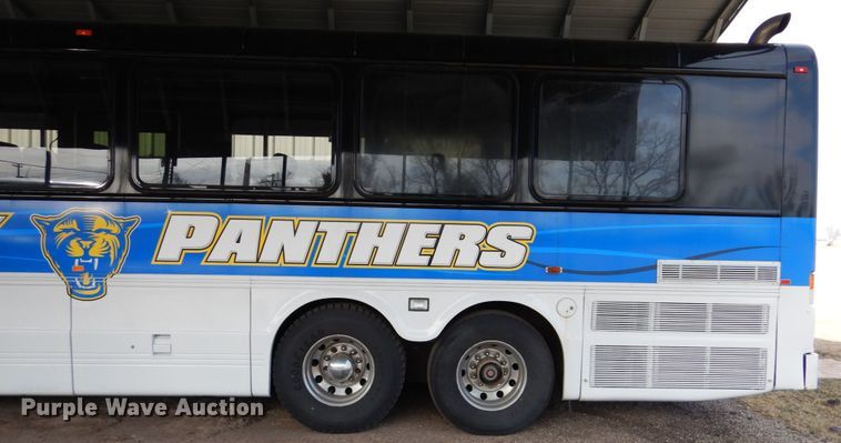 image for item DF7389 2001 Blue Bird LTC40 coach bus