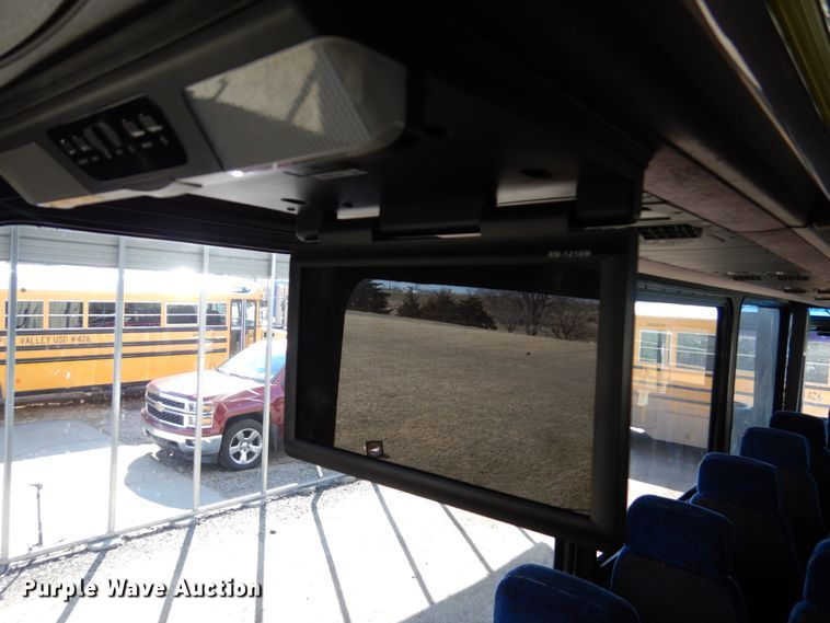 image for item DF7389 2001 Blue Bird LTC40 coach bus