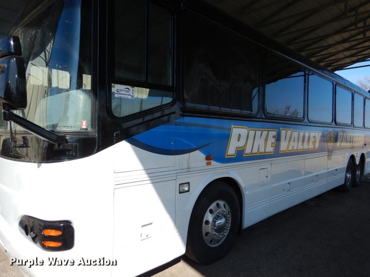 image for item DF7389 2001 Blue Bird LTC40 coach bus