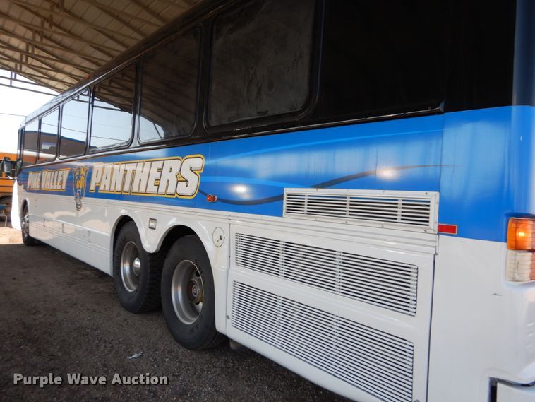 image for item DF7389 2001 Blue Bird LTC40 coach bus