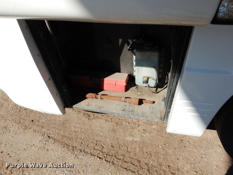 image for item DF7389 2001 Blue Bird LTC40 coach bus