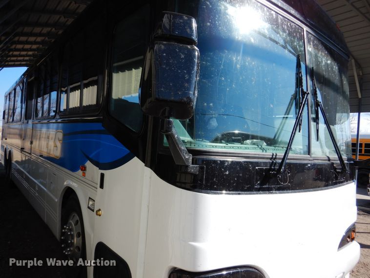 image for item DF7389 2001 Blue Bird LTC40 coach bus