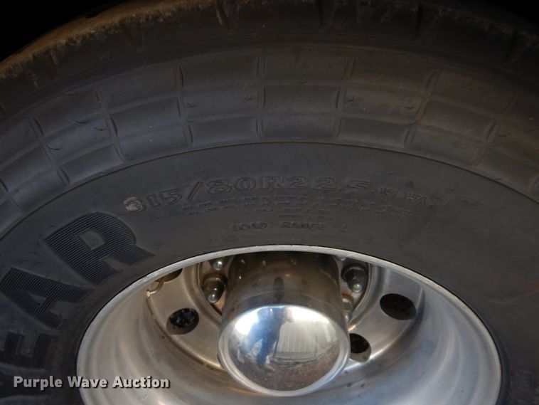 image for item DF7389 2001 Blue Bird LTC40 coach bus