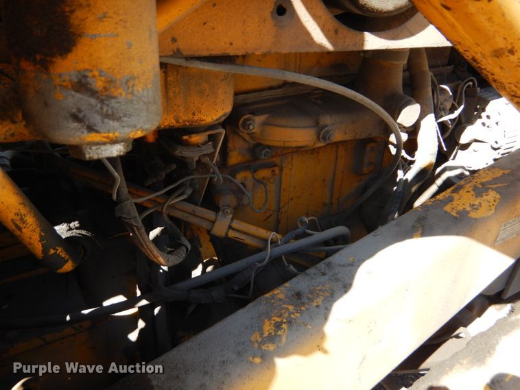 image for item DF7393 1974 Case 580B backhoe
