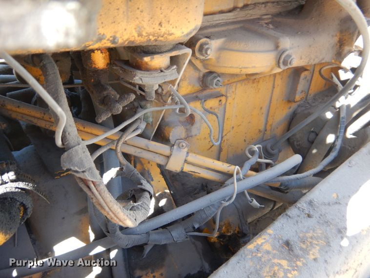 image for item DF7393 1974 Case 580B backhoe