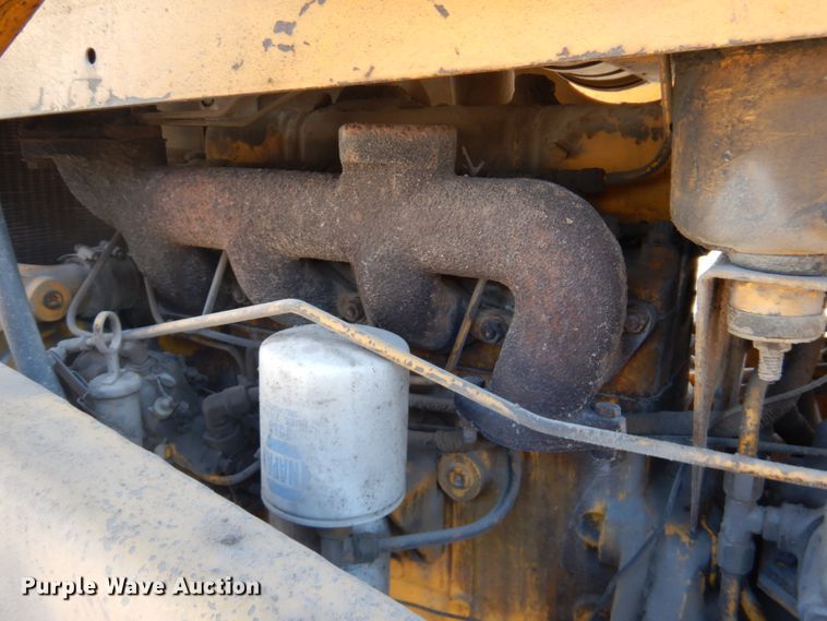 image for item DF7393 1974 Case 580B backhoe