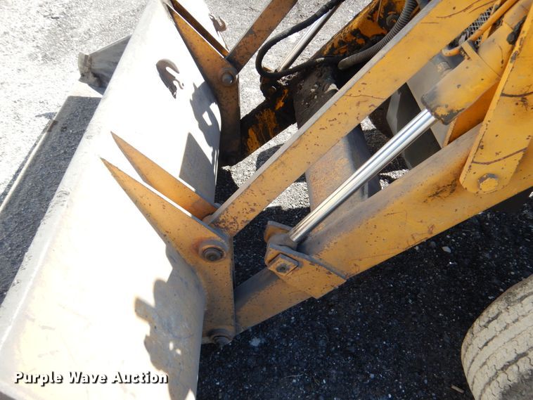 image for item DF7393 1974 Case 580B backhoe