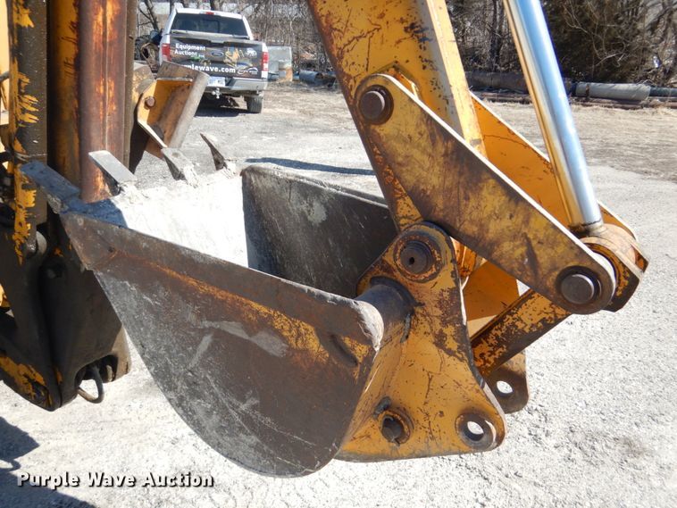 image for item DF7393 1974 Case 580B backhoe