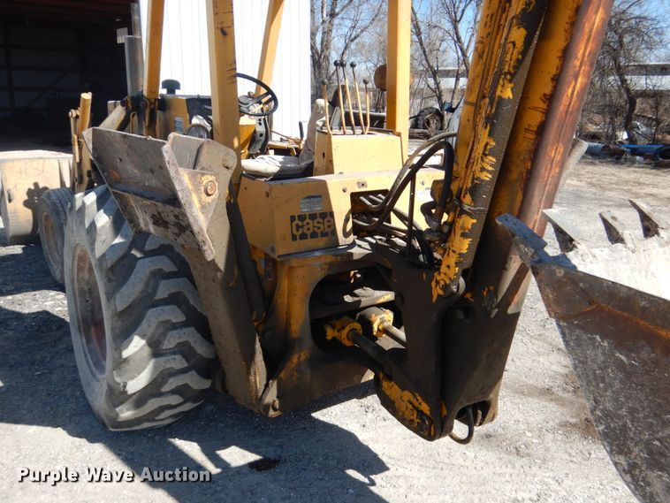 image for item DF7393 1974 Case 580B backhoe