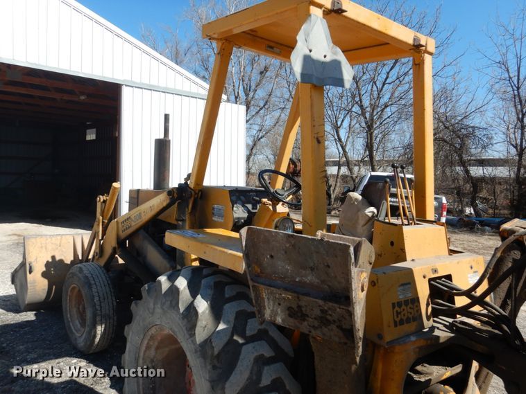 image for item DF7393 1974 Case 580B backhoe