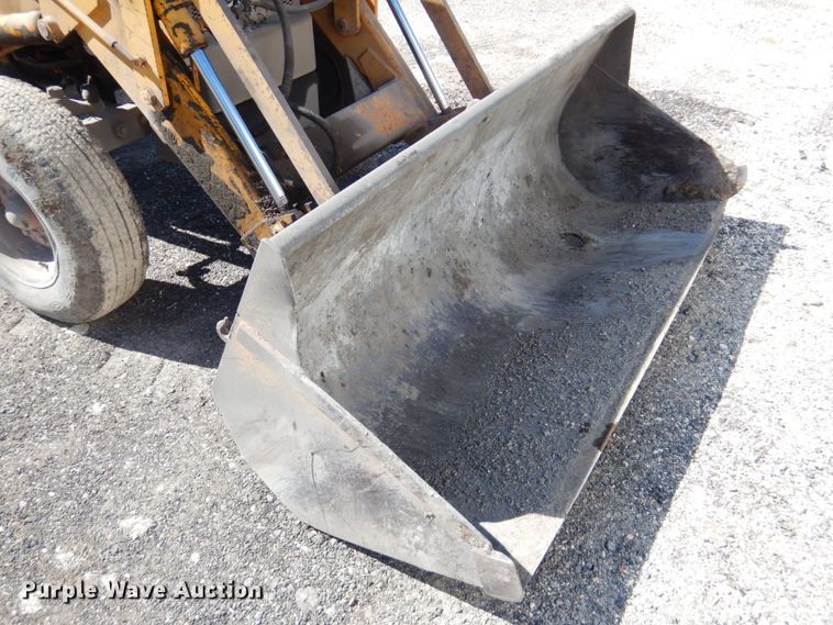 image for item DF7393 1974 Case 580B backhoe