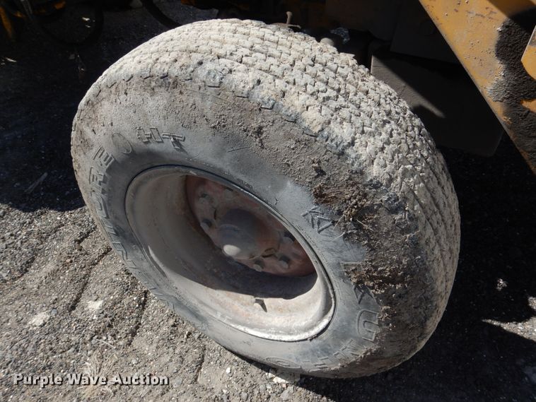 image for item DF7393 1974 Case 580B backhoe