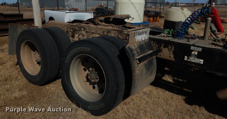 image for item DF7400 1996 Kenworth T600 semi truck