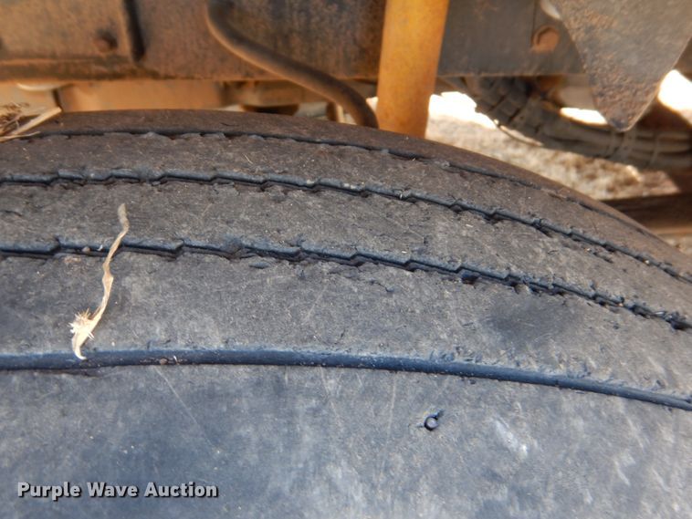 image for item DF7400 1996 Kenworth T600 semi truck