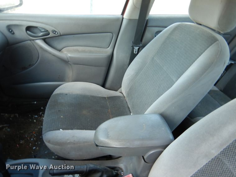 image for item DF7403 2003 Ford Focus