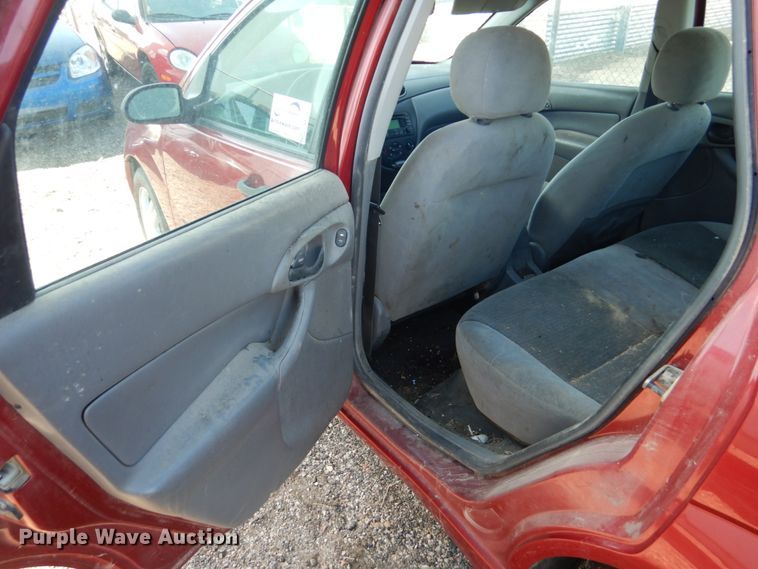 image for item DF7403 2003 Ford Focus