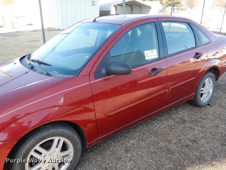 image for item DF7403 2003 Ford Focus