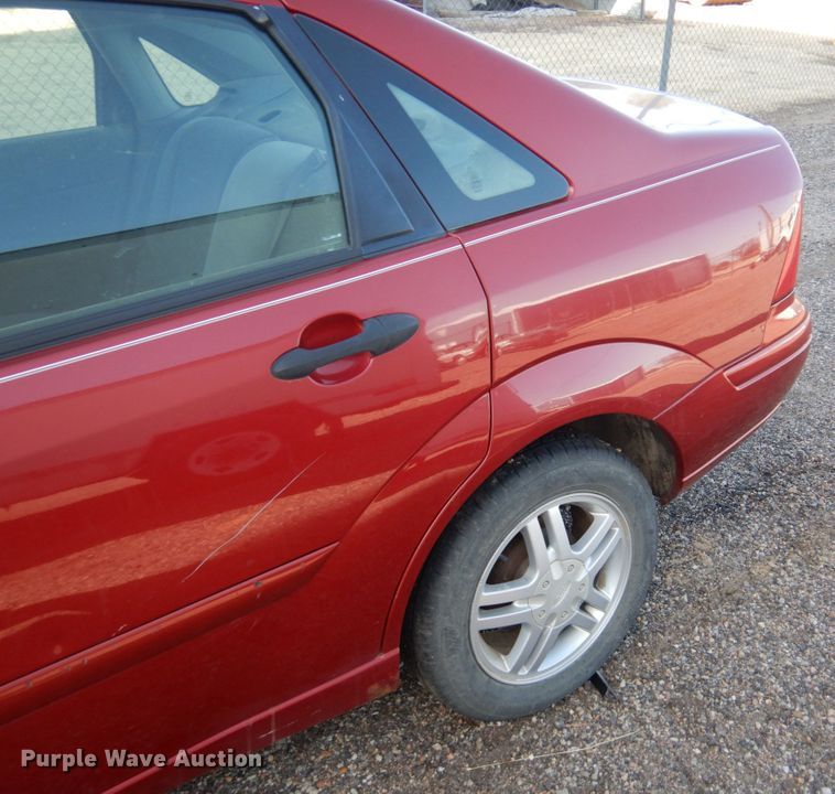 image for item DF7403 2003 Ford Focus
