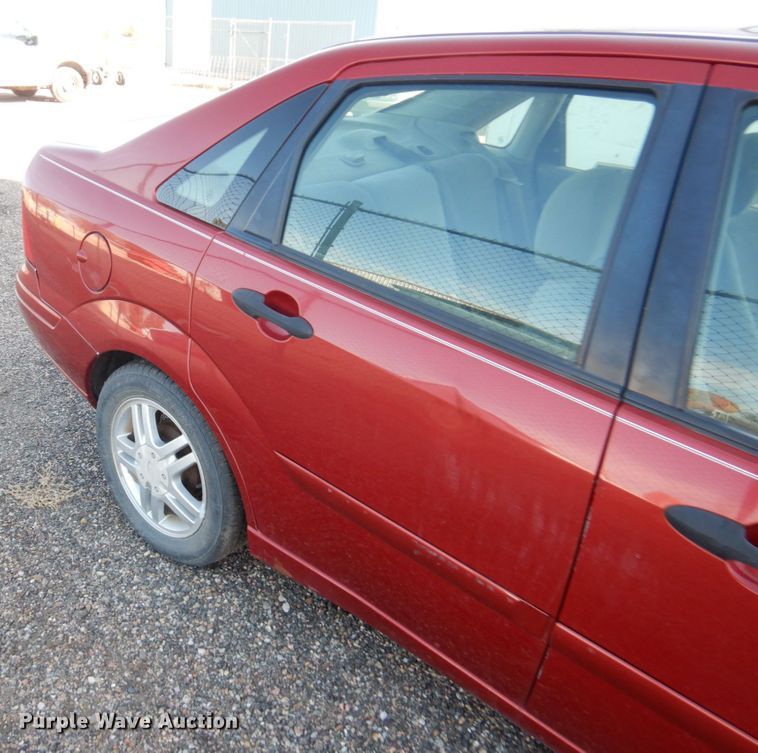 image for item DF7403 2003 Ford Focus
