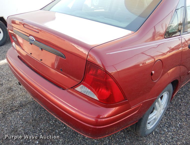 image for item DF7403 2003 Ford Focus
