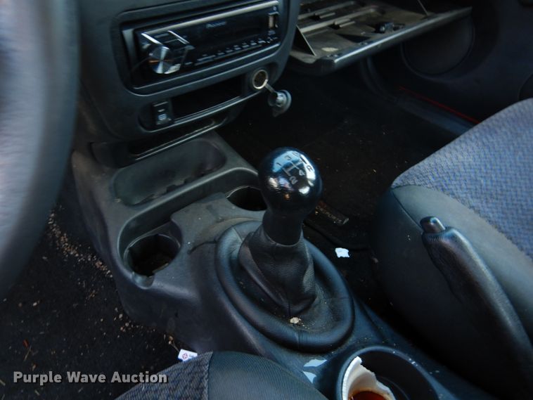 image for item DF7404 2002 Dodge Neon